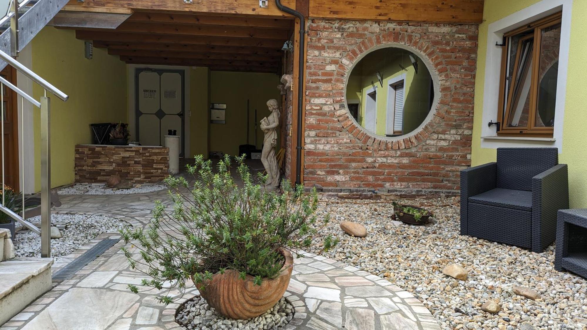 Ferienwohnung Im Thermenland ฟูสเตนเฟลด์ ภายนอก รูปภาพ
